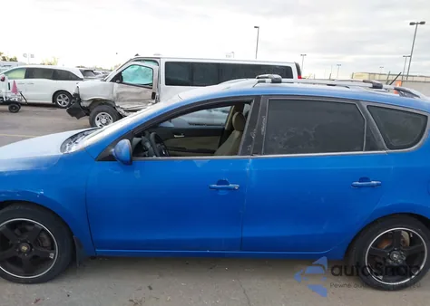 2011 Hyundai Elantra Touring Se z USA, uszkodzony, nr VIN KMHDC8AE9BU120193